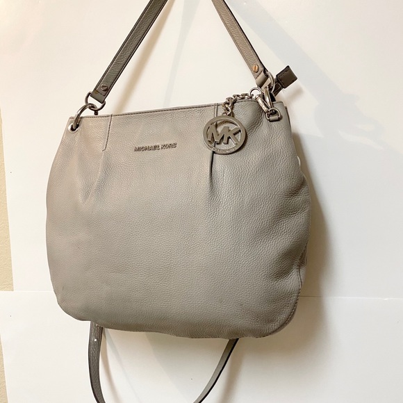 Michael Kors Handbag - Picture 6 of 8